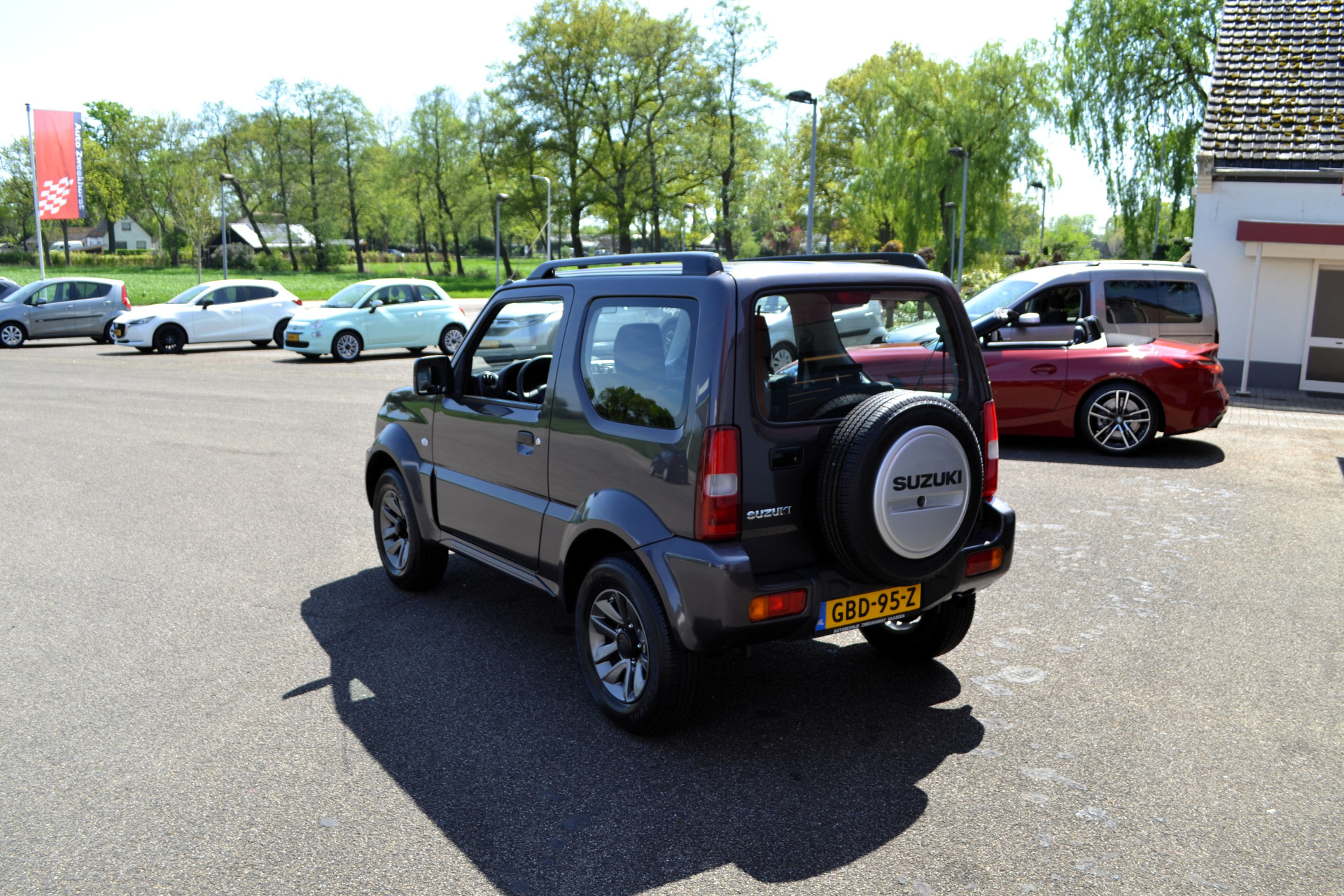42499133-2.jpg