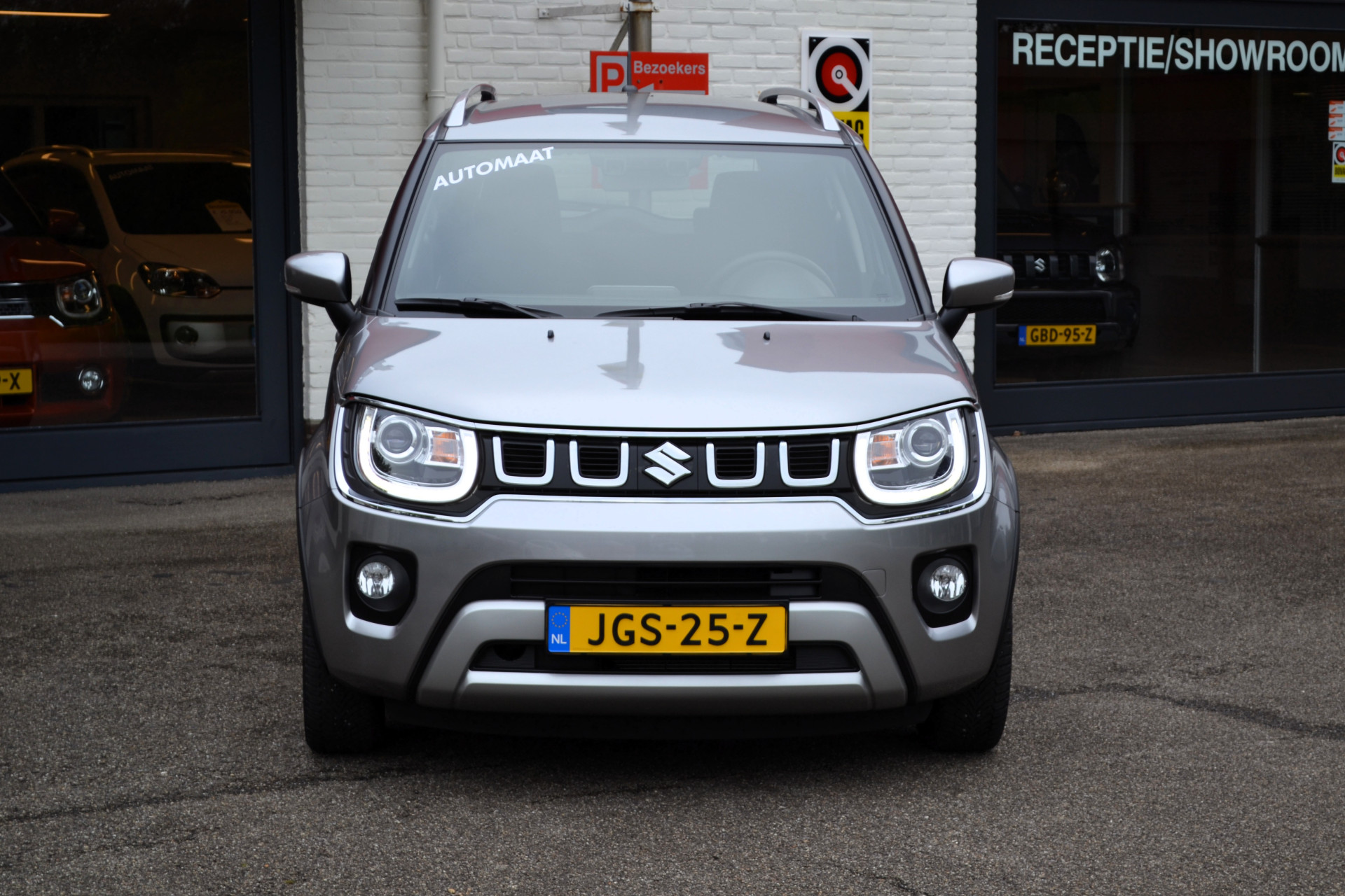 47911001-16.jpg