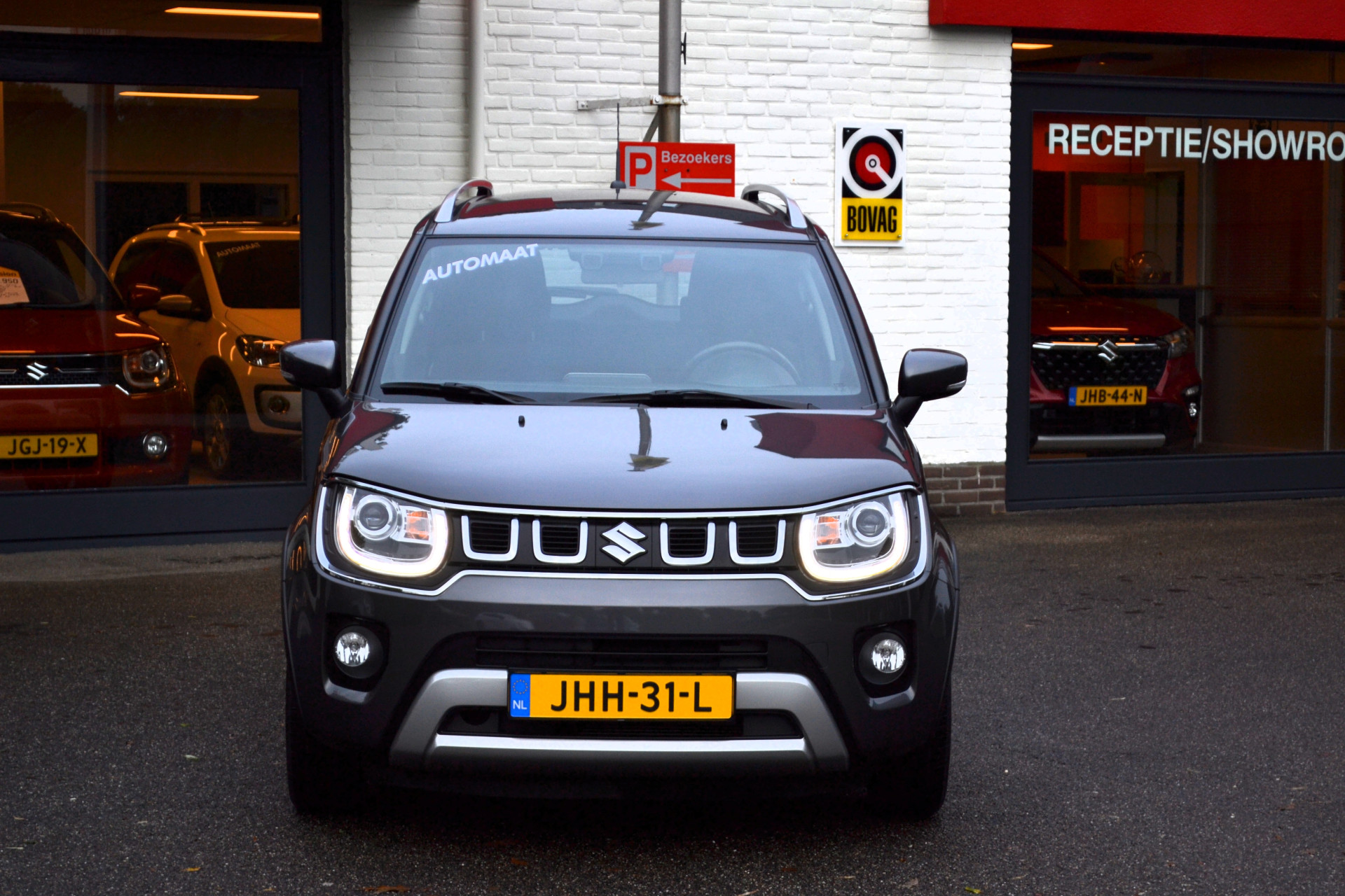 48144615-13.jpg